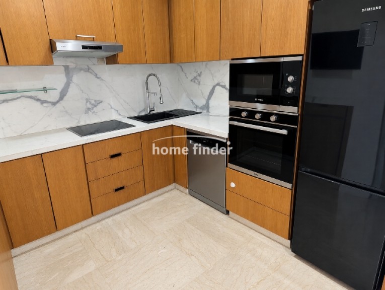 Appartement à louer sur Ain Diab 155 m²