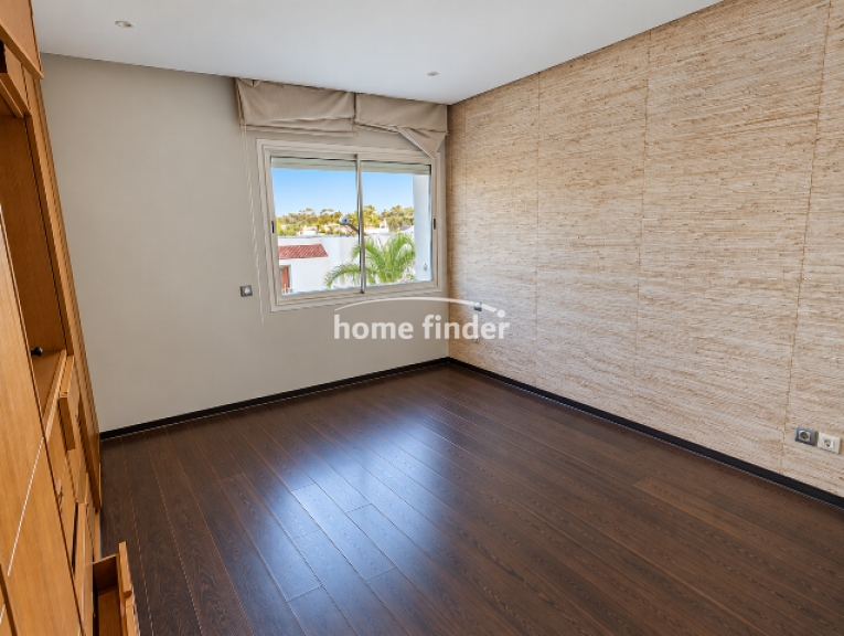 Appartement à louer sur Ain Diab 155 m²