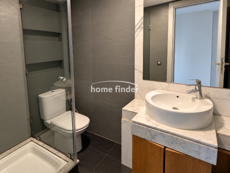 Appartement à louer sur Ain Diab 155 m²