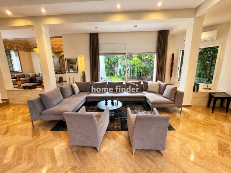 Villa meublée à louer sur Ain Diab 620 m²