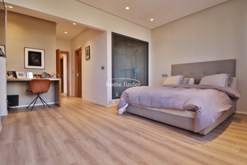 Appartement rénové à vendre sur Romandie 141 m²