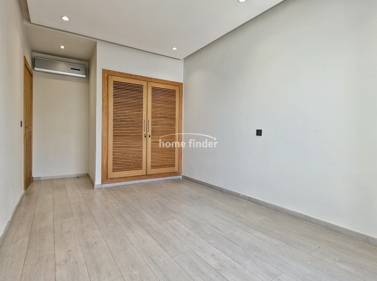 Appartement à louer sur Racine 180 m²