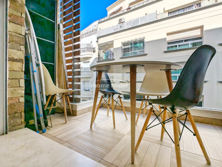 Appartement meublé à louer au Triangle d'Or 152 m²