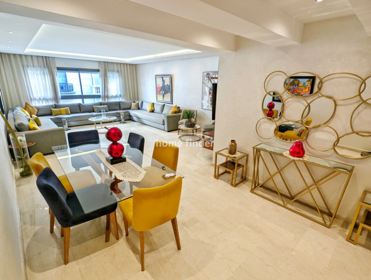 Appartement meublé à louer au Triangle d'Or 152 m²